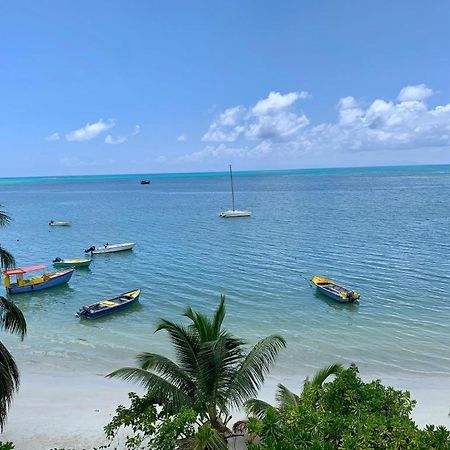 Diamond Plaza Hotel Grand Anse  Bilik gambar