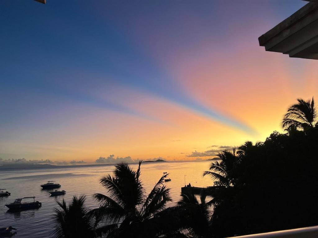 Diamond Plaza Hotel Grand Anse  Luaran gambar